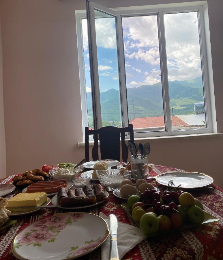 Gevorgyans Bed & Breakfast Татев Екстериор снимка